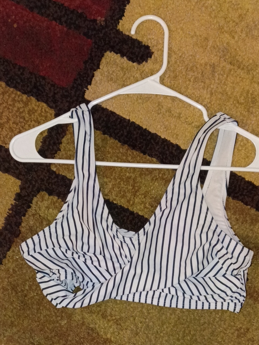 Striped White and Navy Women's V-Neck Tank Top Size Medium
